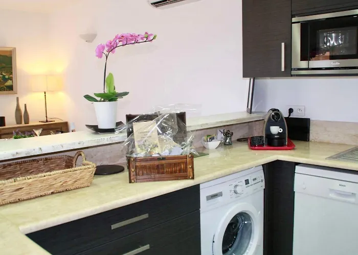 Mit Meerblick- 500m Bis Zum By Interhome 博尼法乔